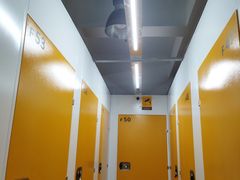 -安东易迷你自助仓储寄存仓库(顾戴路店)
