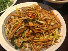 -上名堂·鱼头好吃(体育场路店)