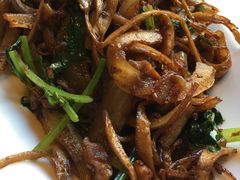 杏鲍菇炒猪肚-Local泰莲庭(虹鳟鱼店)