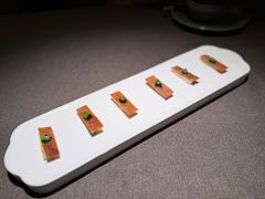 鱼子酱脆皮松板肉-一川二水•粤川醉(CP静安店)