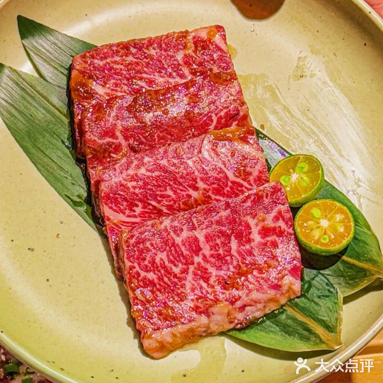 炭烤肉食享受