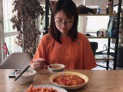 -上海工商外国语学院图书馆