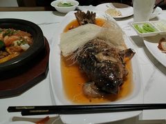 -梅利汴京烤鸭•开封豫菜地标店(东大街店)