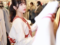 -URBAN REVIVO(七宝领展广场店)