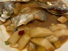 家烧白扁中鲳鱼-甬府小鲜(万象城店)