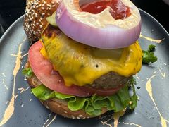 -Let'sBURGERplus·非常创意汉堡(三里屯店)