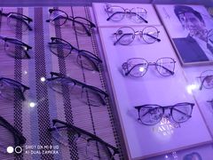 -提一眼镜·蔡司·依视路(小寨店)
