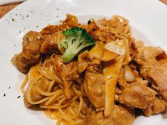 -玛格萝妮(汇智国际商业中心店)