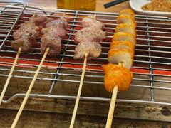 -哈尔滨小酒馆·鲜肉现穿自助烧烤(康新花园店)