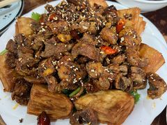 -金卯白肉罩火烧