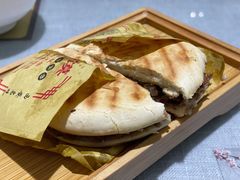 腊汁肉夹膜-大嘻咹biangbiang面(历史博物馆店)