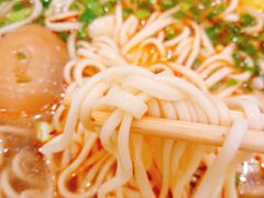 -华中科技大学东三学生食堂