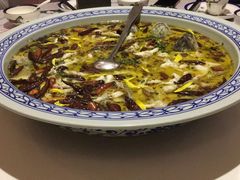 -桂二老坛酸菜鱼(三街两巷店)