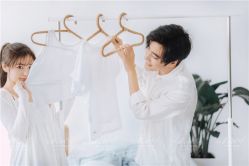 -易摄影婚纱摄影工作室