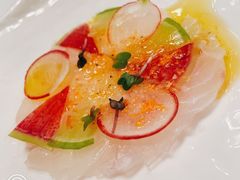 真鲷刺身配小红萝卜佐旱金莲醋汁-Jean Georges