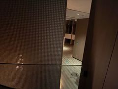 -涨巢·潮玩水疗局