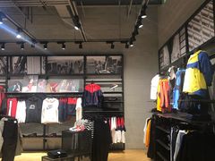 -NIKE品牌体验店(北京蓝色港湾店)