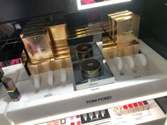 -日上免税店(三径路t3店)