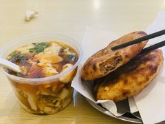 豆腐脑-张吉祥花椒肉火烧(老潍县美食城店)