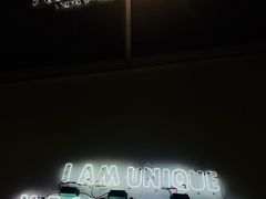 -UNI UNI(环亚凯瑟琳店)