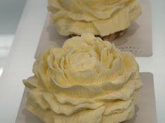 -潮一不贰·法式甜品·生日蛋糕·西式简餐(外滩店)