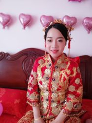 -雪莉美妆婚纱馆