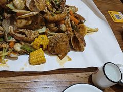 -东来菜馆•手抓海鲜家常菜•海鲜锅贴(鸽子窝店)