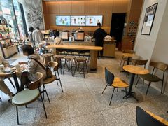 -星巴克(上海长宁来福士1F店)