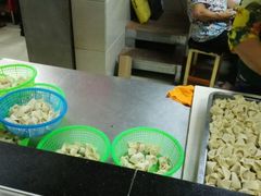 -周震馄饨