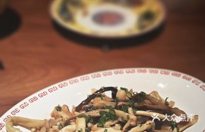 Chicken Oil Stir-Fried Mixed Mushrooms