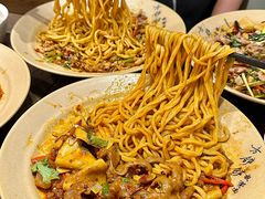 -方铲铲·成都板凳面(滨江银泰店)