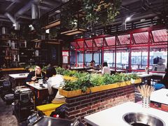 大堂-钢管厂歆瑞源油卤串串香(春熙路太古里店)