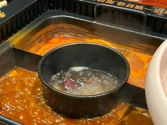 -老牌坊云南鱼豆花火锅(哈西万达店)