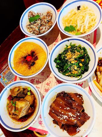 其他菜都感觉一般！特别是毛笔酥，外形看着不错