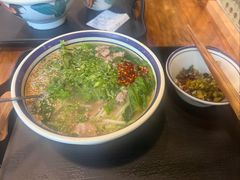 招牌生烫牛肉米线-云阿蛮云南生烫牛肉米线(奉贤路店)