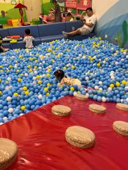 -莫莉幻想儿童乐园(武汉保利广场店)