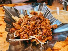 火辣肥肠-恩你小木屋米酒店(莱山店)