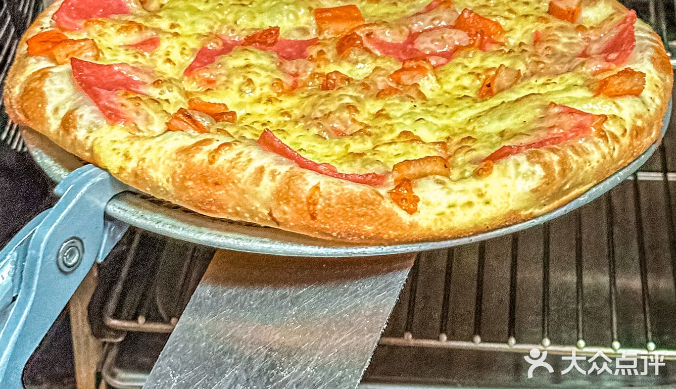 乌鲁木齐这里！！大学生的穷鬼快乐屋[流泪]