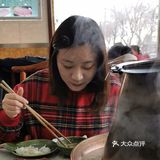 是个什么鬼？哈哈！还有某个美人儿，啥都～巨～好吃