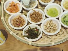 -包整·丝娃娃(一览甲秀楼风景店)