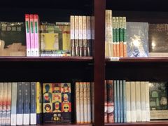 -新华书店(泉城路店)