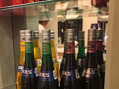 -浅深(世茂滨江精品店)