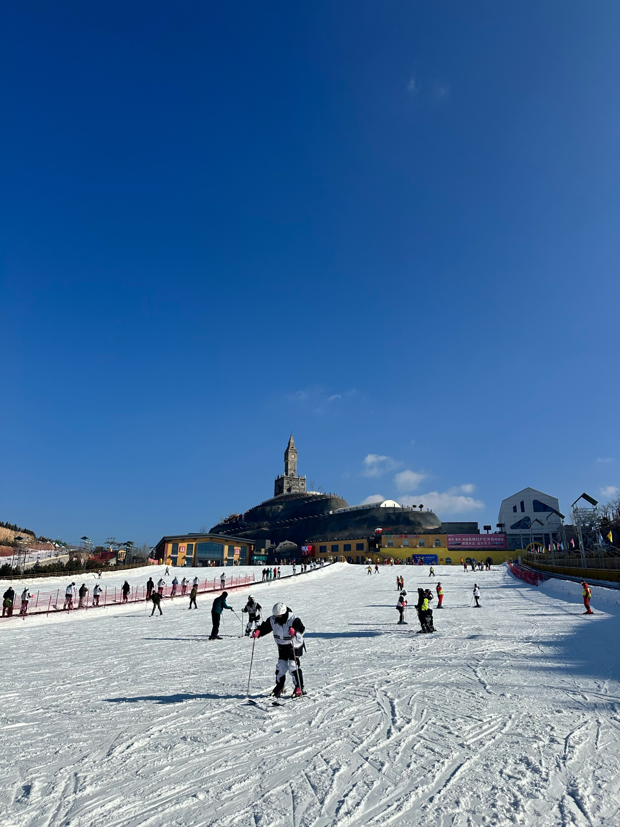 天津刘家码头滑雪场图片