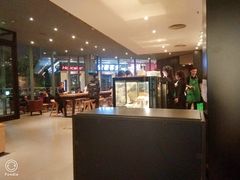 -星巴克臻选(郑州中原万达店)
