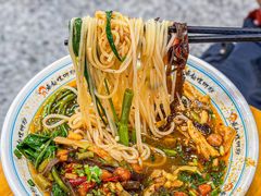 招牌螺蛳粉-好欢螺鼎钻螺蛳粉(谷埠店)