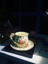 -EMILY艾枚莉美甲美睫·美颜·现磨咖啡