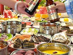 -四囍码头海鲜烧烤自助火锅(外滩南京东路悦荟广场店)