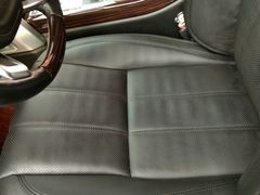 -京伟修鞋洗鞋奢侈品皮具护理店