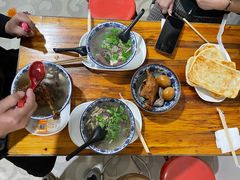 -叶新小吃店(来凤小区总店)