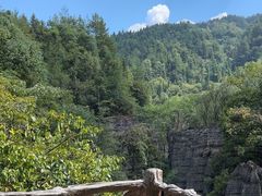 -梭布垭石林景区